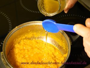 Dackel Morosche Karottensuppe, Honig hinzugeben